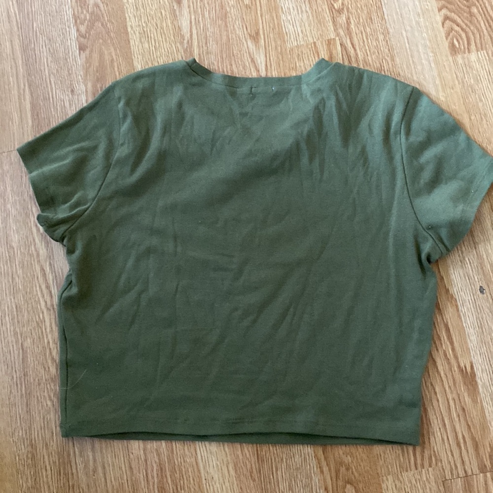 5 for $20! Garage Short Sleeve Crop Top - Picture 3 of 3